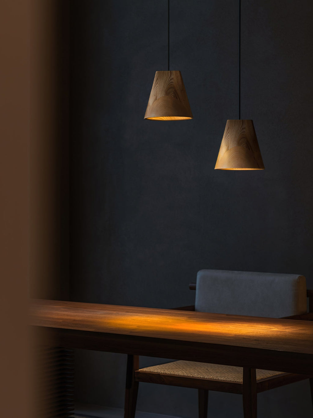 Wood Pendant Light 4 Mode 2 Head Clusters