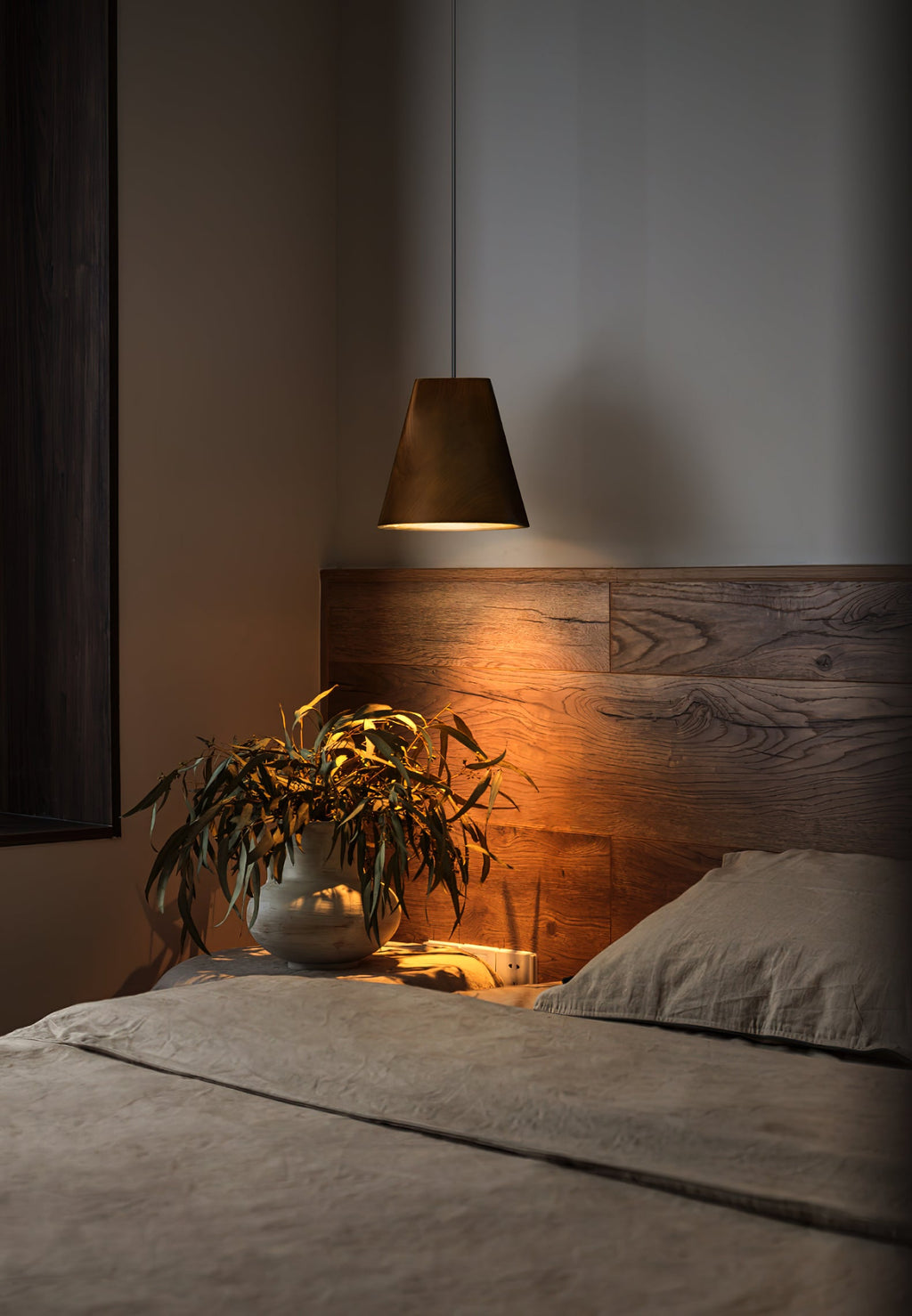 Wood Pendant Light 4 Mode 2 Head Clusters