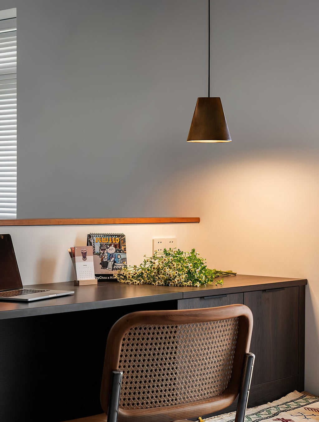 Wood Pendant Light 4 Mode 2 Head Clusters