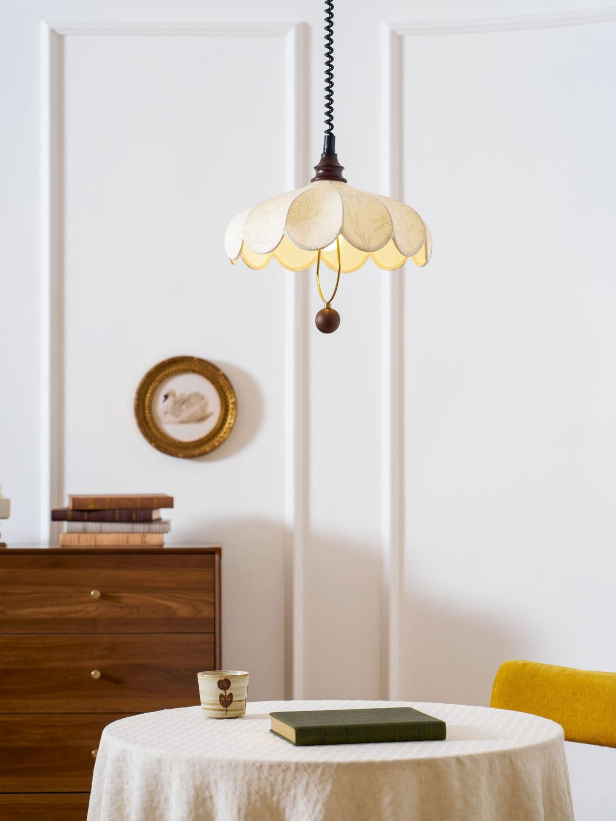 Fabric Pendant Light 15.7 or 19.7 Inches Scalloped Shade
