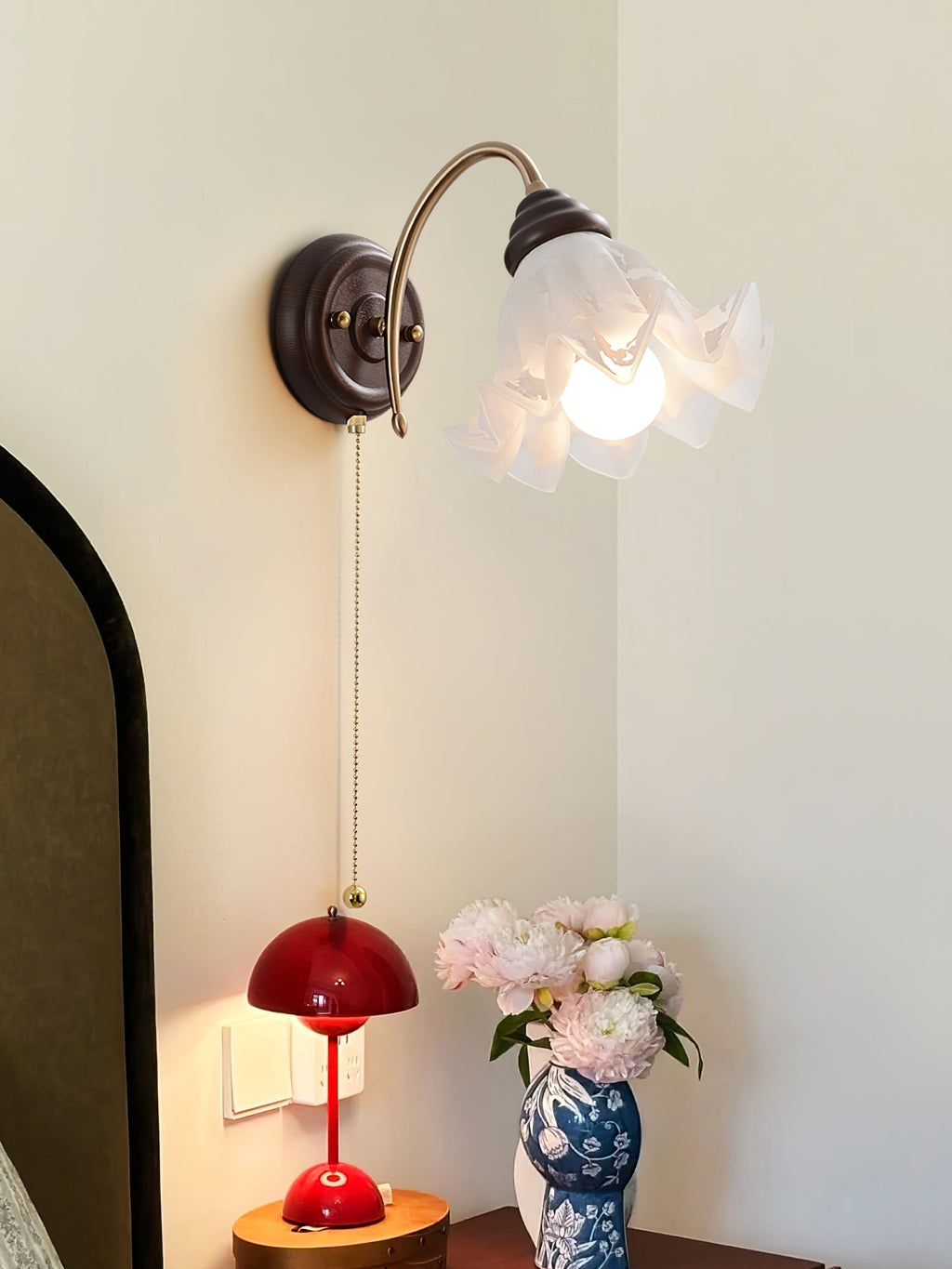 Wall Lamp 8.7 Inches Ruffled Glass Shade Curved Brass Arm