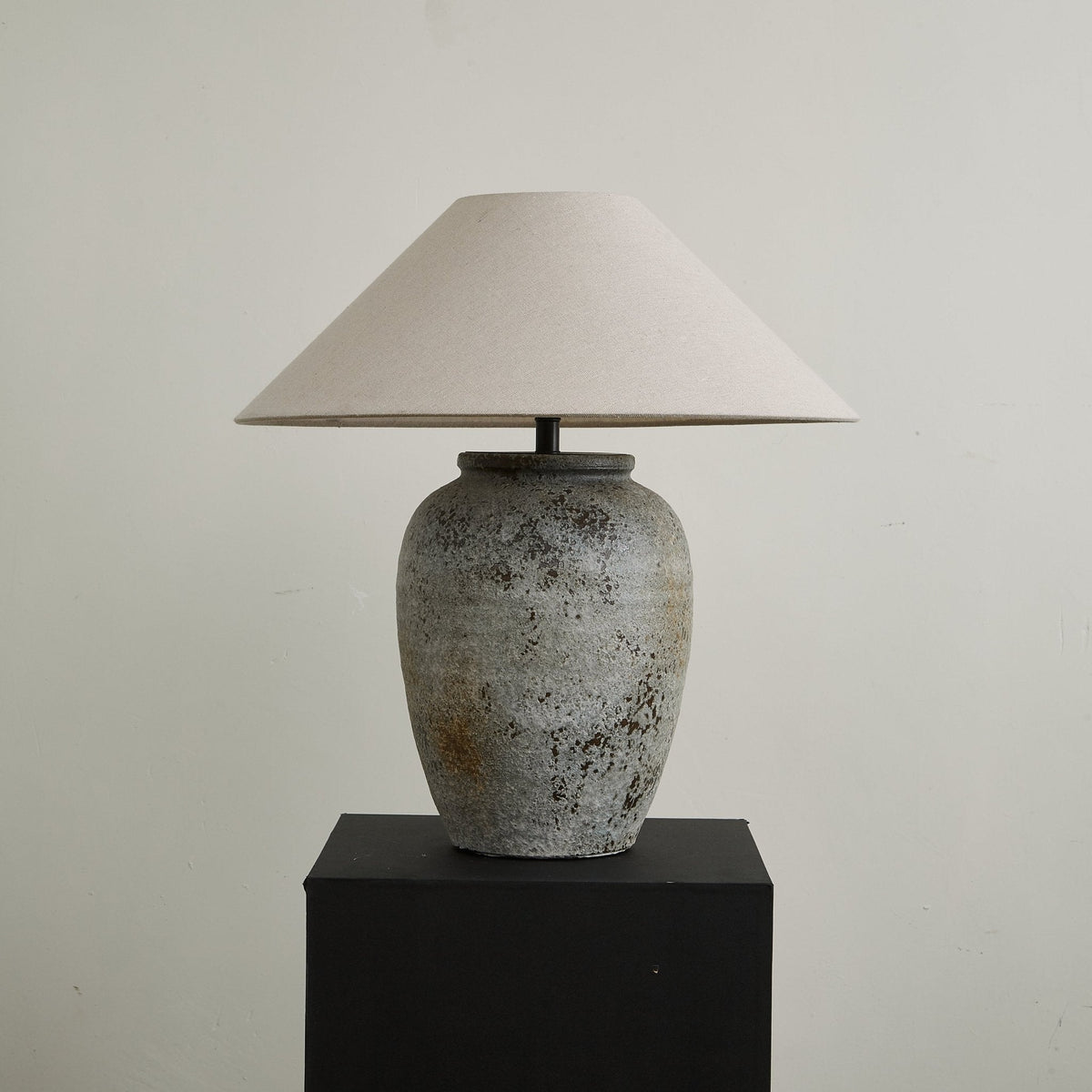 Aged Ceramic Vase Table Lamp Linen Shade 21.7 in Set of 2