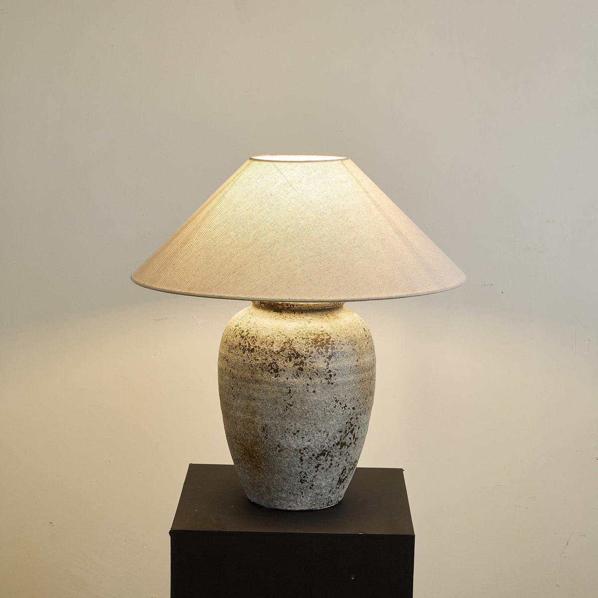 Aged Ceramic Vase Table Lamp Linen Shade 21.7 in Set of 2