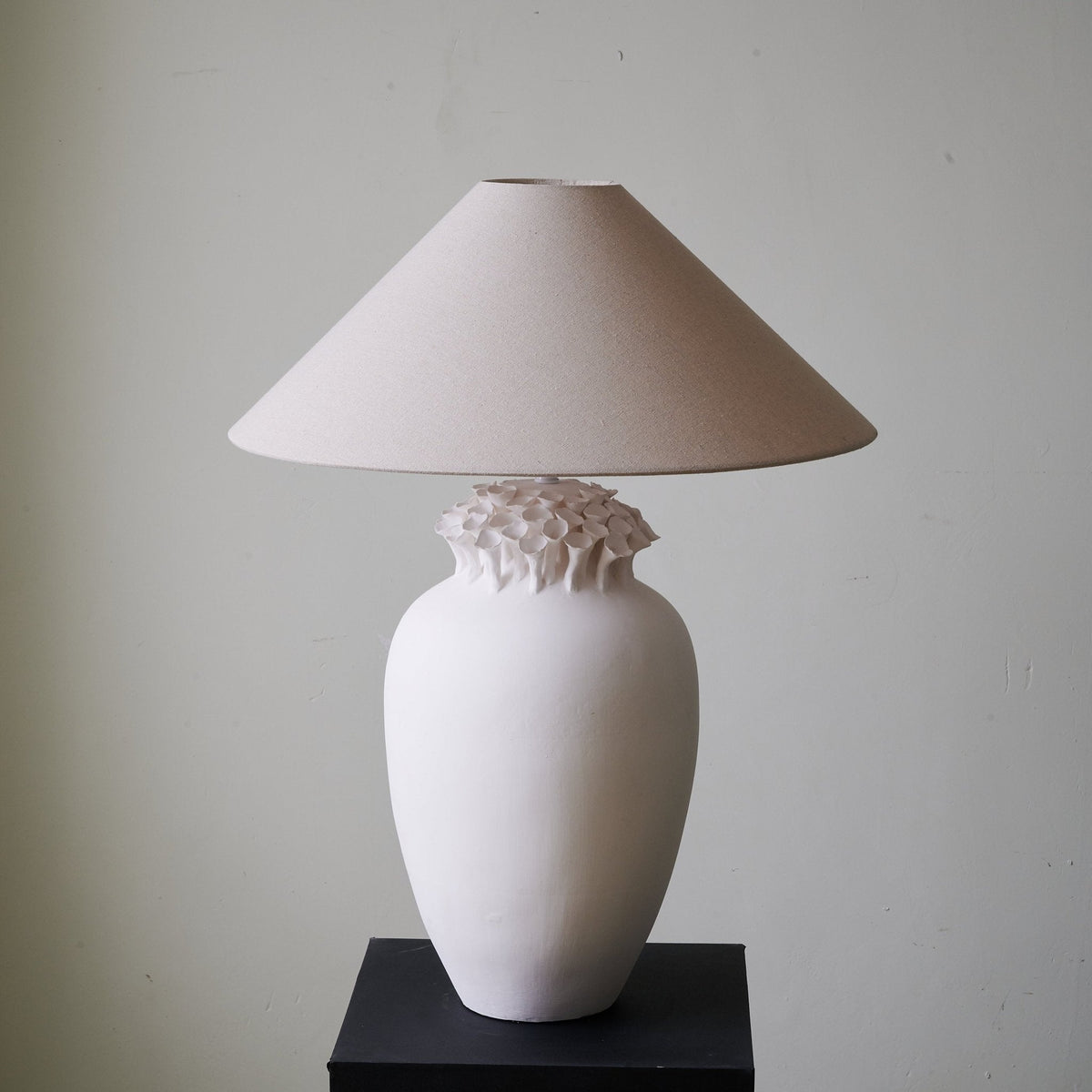 Ceramic Table Lamp Floral Petal Crest Linen Shade 29.5 in Set of 3