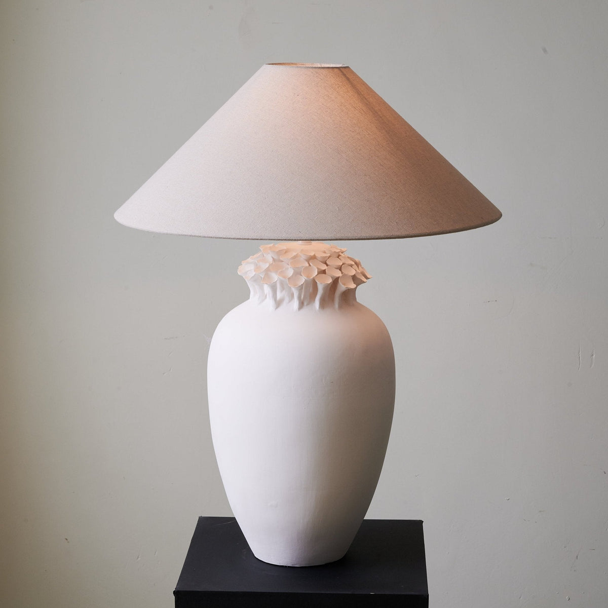 Ceramic Table Lamp Floral Petal Crest Linen Shade 29.5 in Set of 3