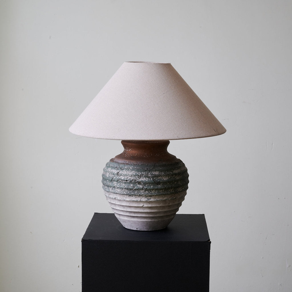 Ridged Clay Table Lamp Terracotta to Charcoal Ombre 17.7 in